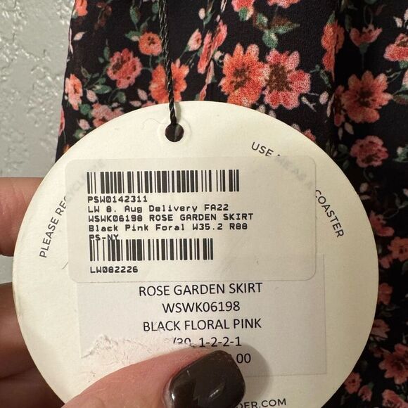 Lost + Wander Floral Tiered Skirt Size Small $88 retail - Picture 4 of 5